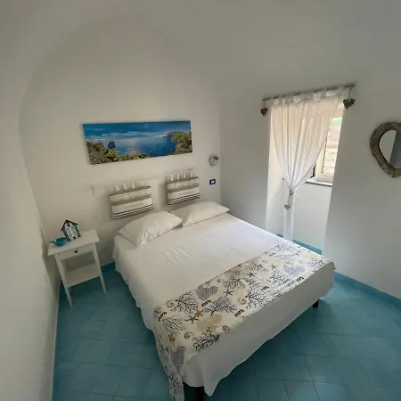 Dom wakacyjny La Casa Di Paola Nerano
