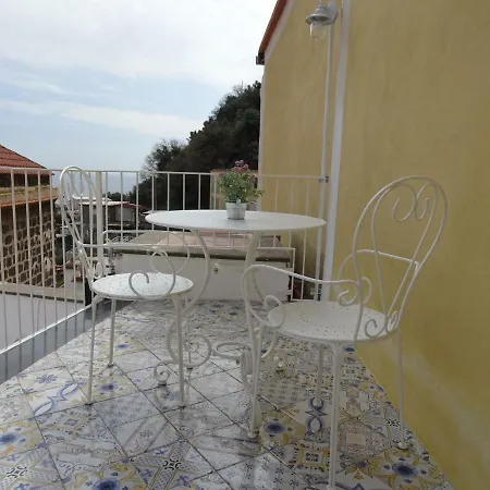 La Casa Di Paola Holiday home *